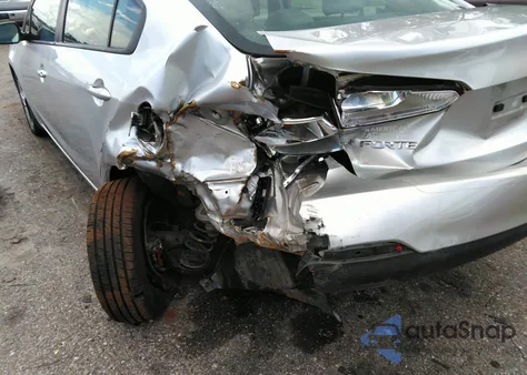 2014 Kia Forte Lx z USA, uszkodzony, nr VIN KNAFK4A60E5066747